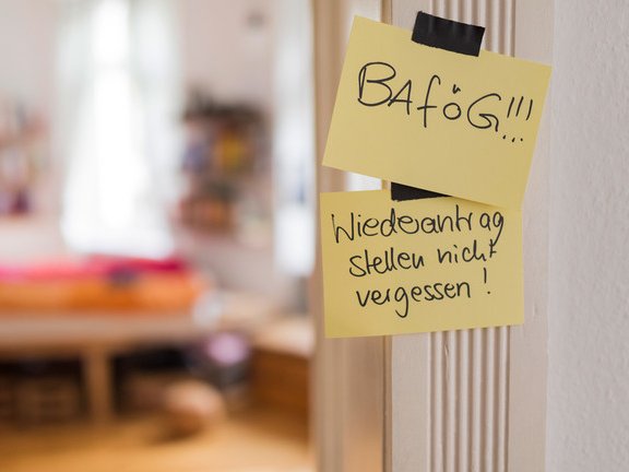 Post it mit Hinweis auf Wiederholungsantrag.