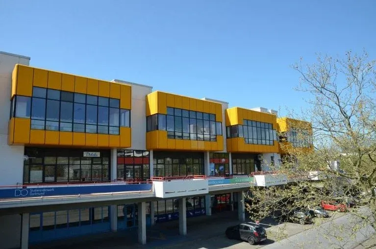 Mensagebäude